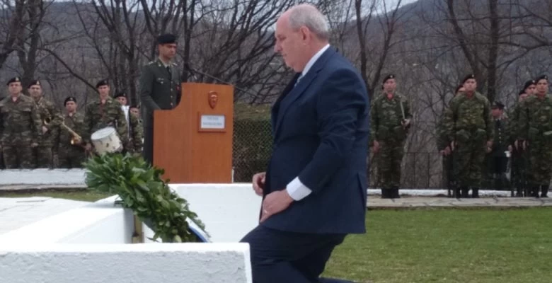 Τέρενς Κουίκ: Αυτός που διακήρυττε ότι «τα Σκόπια είναι Βαρντάρσκα» τώρα «γλείφει» τον Τσίπρα για μία υπουργική καρέκλα (βίντεο)